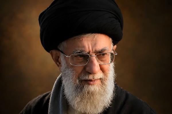 رهبر نظام‌ساز